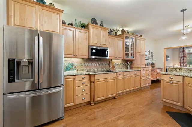 $448,500 | 1985 Raspberry Ridge Place Northeast, Owatonna, MN 55060