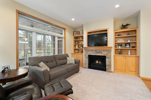 $448,500 | 1985 Raspberry Ridge Place Northeast, Owatonna, MN 55060