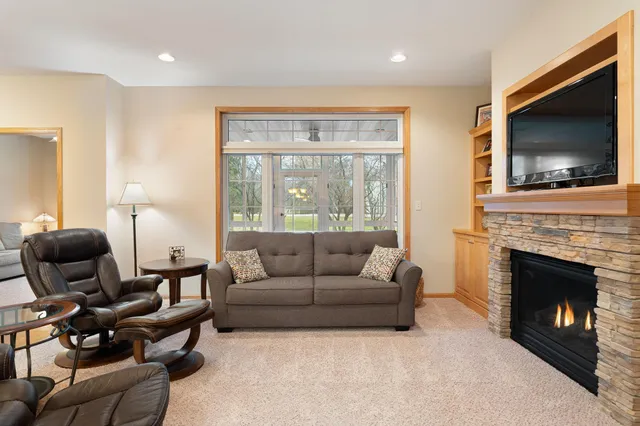 $448,500 | 1985 Raspberry Ridge Place Northeast, Owatonna, MN 55060