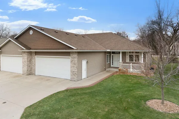 $448,500 | 1985 Raspberry Ridge Place Northeast, Owatonna, MN 55060