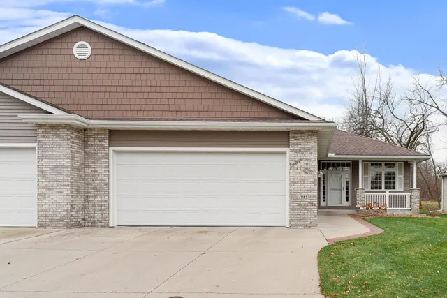 $448,500 | 1985 Raspberry Ridge Place Northeast, Owatonna, MN 55060