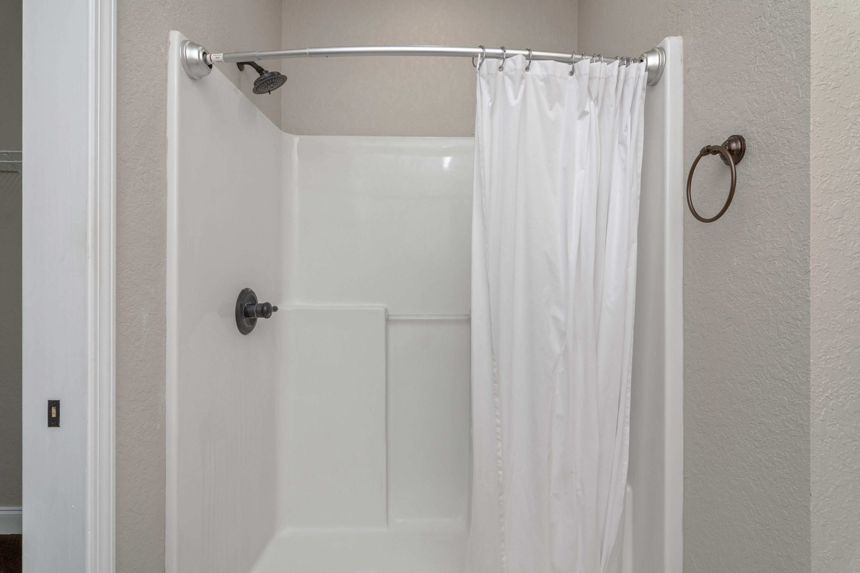 4610 Hermosa Road Crestview, FL 32539 - Photo 18 of 35 a bathroom with a shower