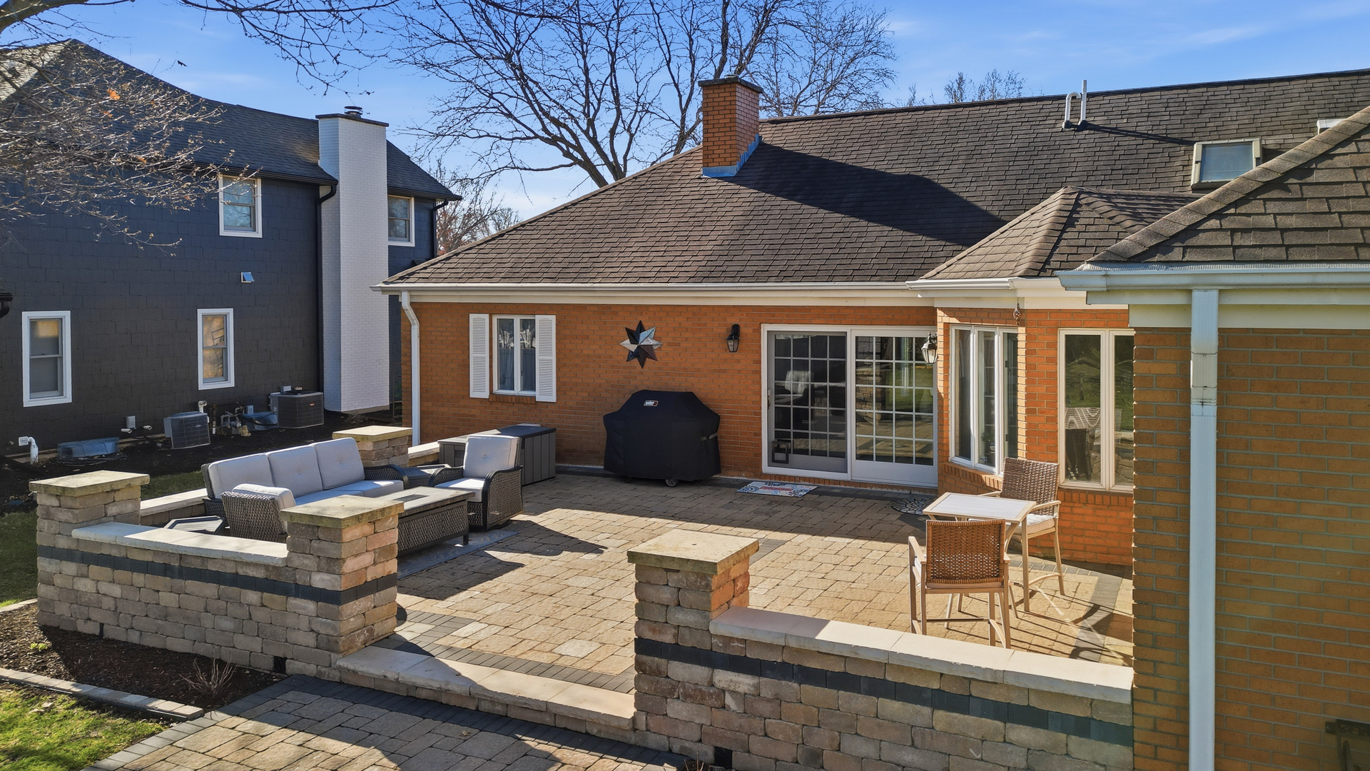 1101 Northridge Dixon, IL 61021 - Photo 26 of 45 a view of a house with backyard