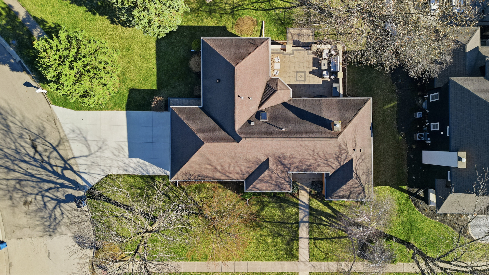 1101 Northridge Dixon, IL 61021 - Photo 38 of 45 an aerial view of a house with swimming pool
