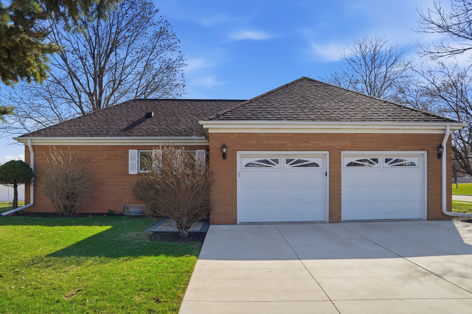 1101 Northridge Dixon, IL 61021 - Photo 44 of 45 a front view of a house with a yard and a garage