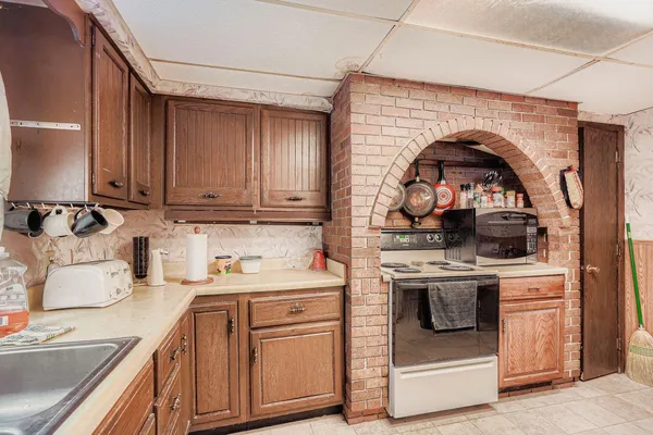 $649,000 | 1745 Duluth Street, Maplewood, MN 55109