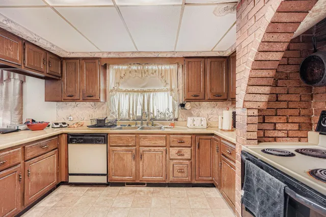 $649,000 | 1745 Duluth Street, Maplewood, MN 55109