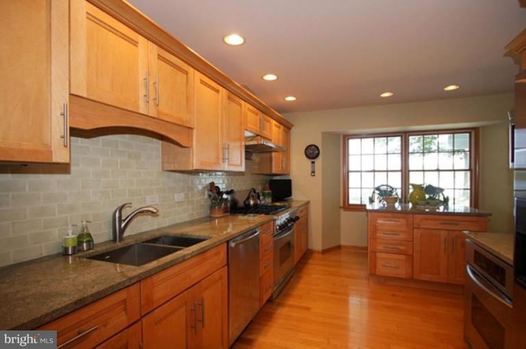 8574 Bozman Neavitt Road St. Michaels, MD 21663 - Photo 12 of 23 Kitchen