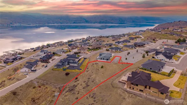 $380,000 | 126 Mira Vista Drive, Chelan, WA 98816