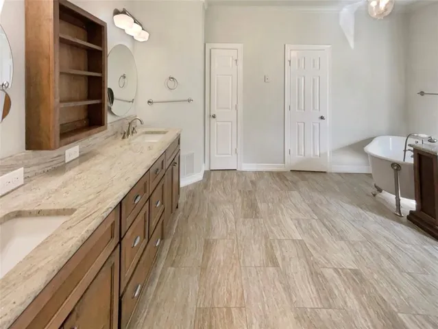 $792,000 | 6804 Savannah Lane, Fort Worth, TX 76132