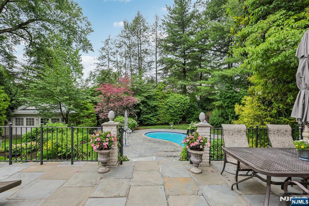 256 Lotte Road Ridgewood, NJ 07450 - Photo 32 of 44