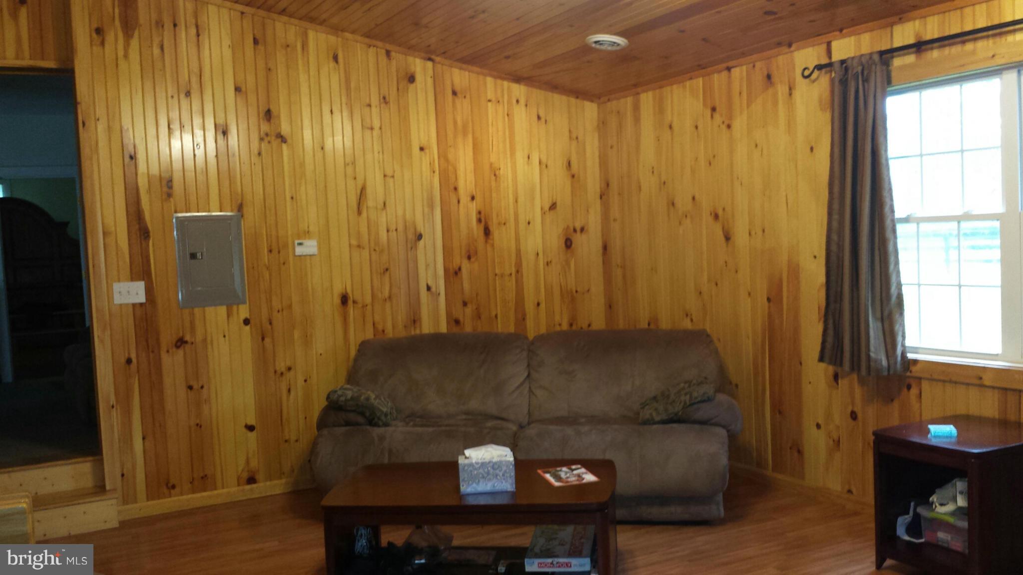 13399 Newbys Shop Road Remington, VA 22734 - Photo 15 of 28 Family Room