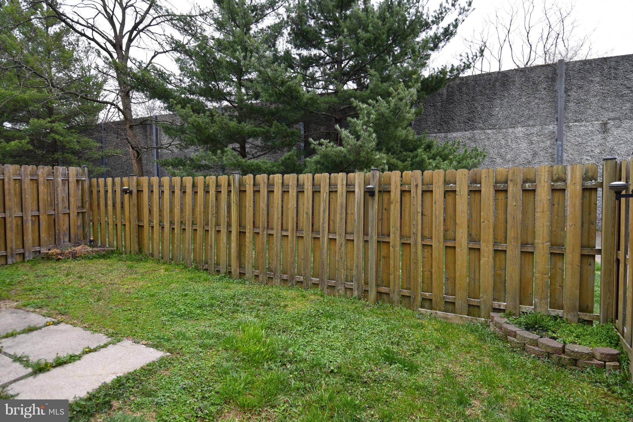 6983 Villa-Del-Rey Court Springfield, VA 22150 - Photo 28 of 30 Exterior (Rear)