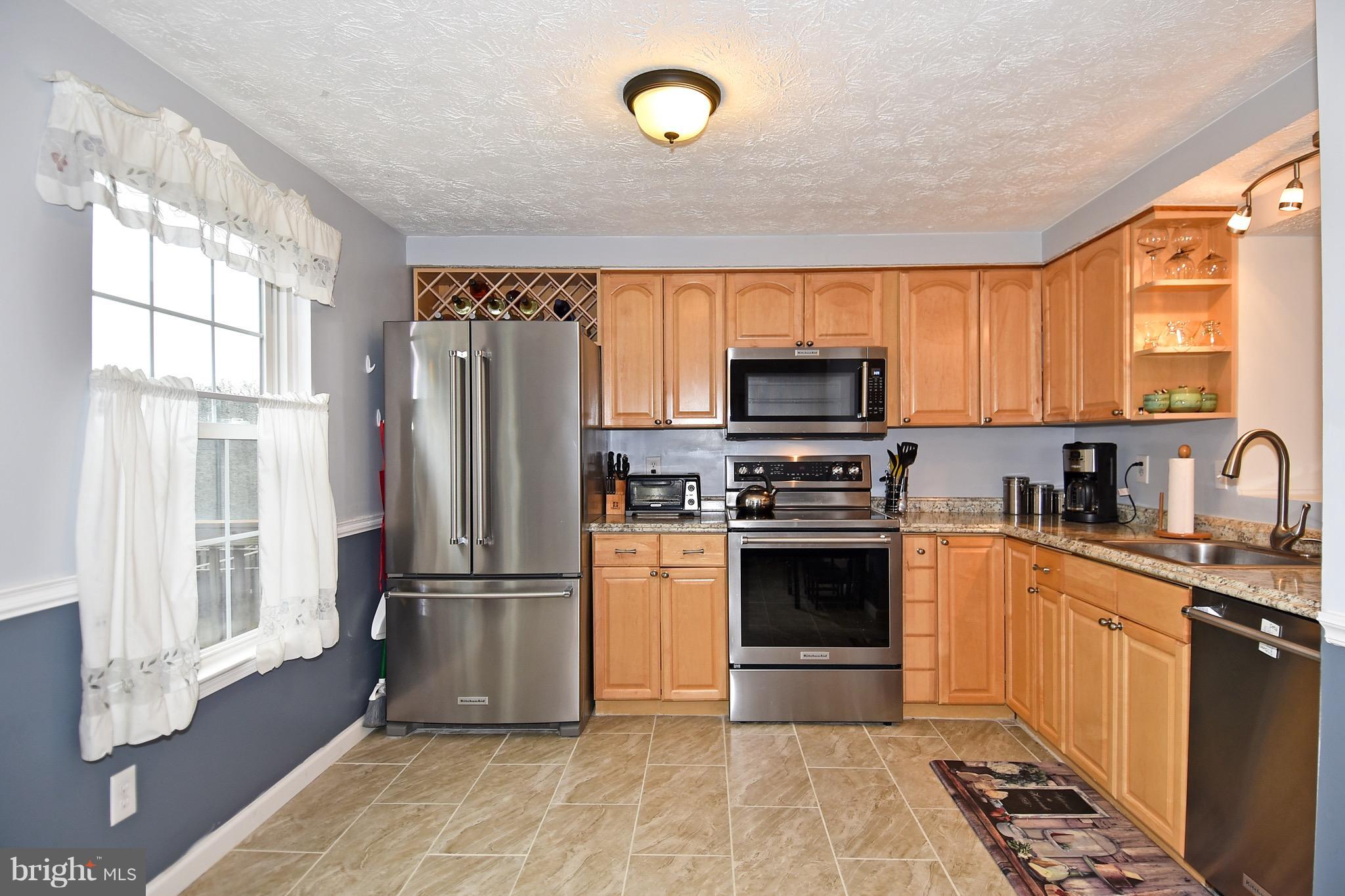 6983 Villa-Del-Rey Court Springfield, VA 22150 - Photo 7 of 30 Kitchen