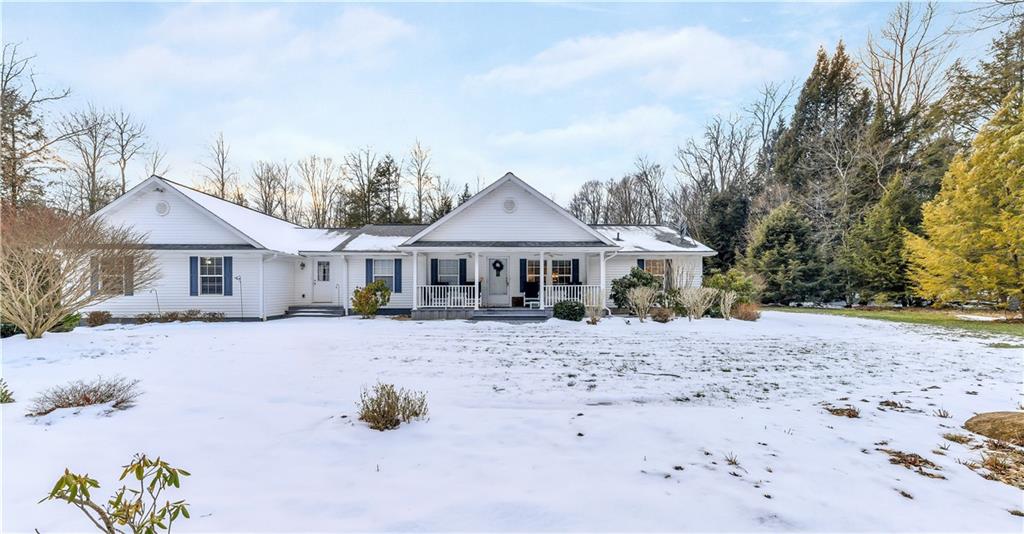 585 Diamond Road Grove City, PA 16127 - Photo 1 of 25
