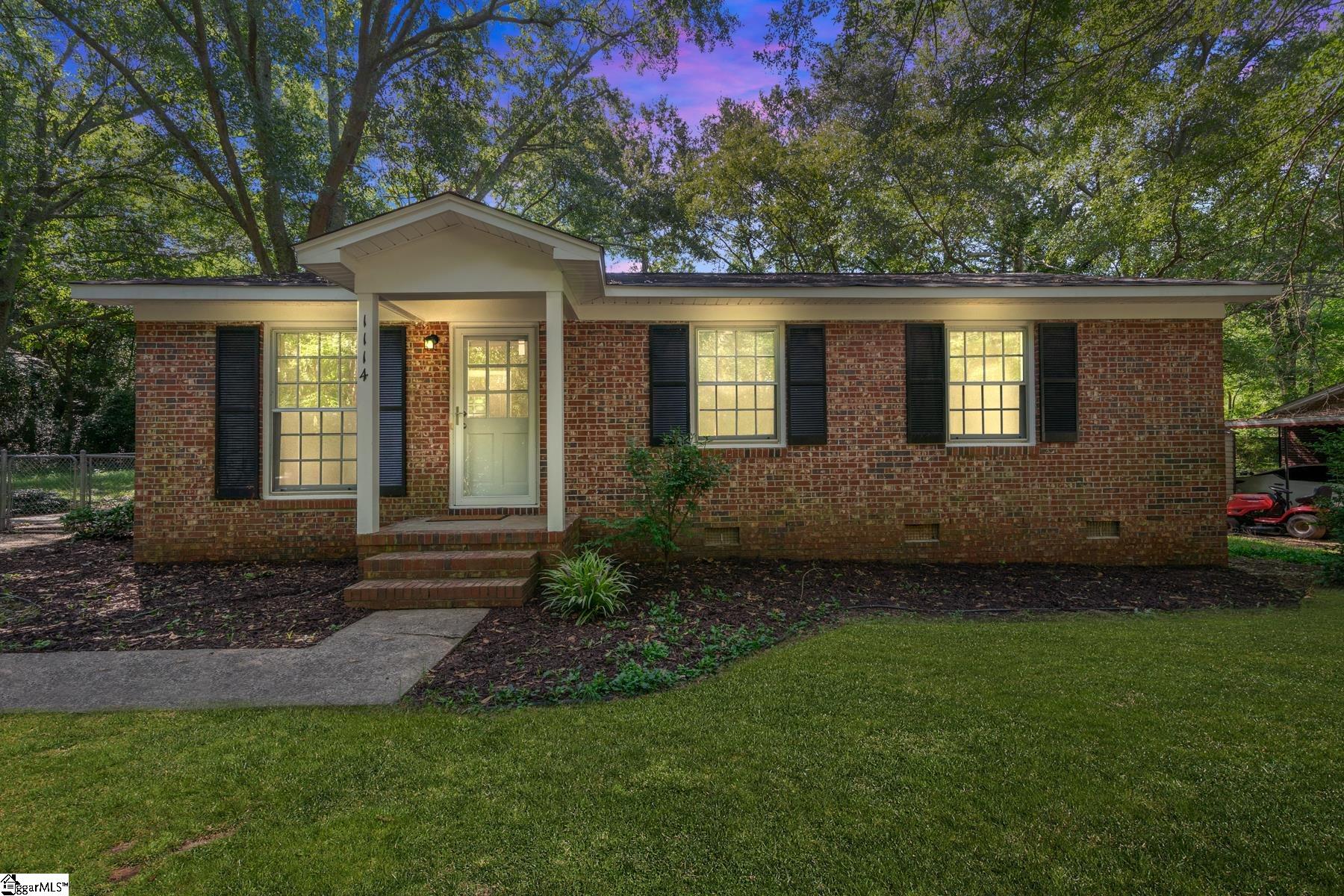 1114 White Street Pendleton, SC 29670 - Photo 2 of 23