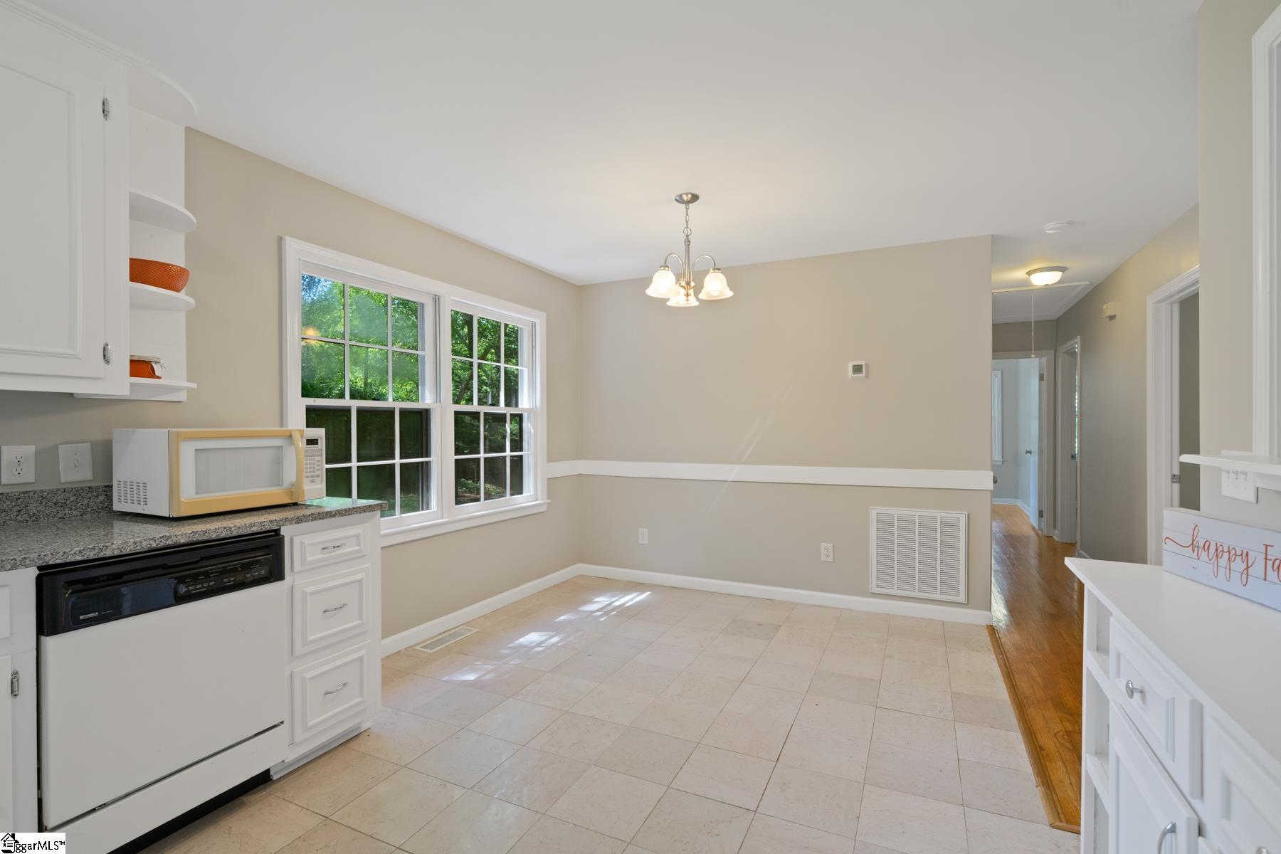1114 White Street Pendleton, SC 29670 - Photo 10 of 23