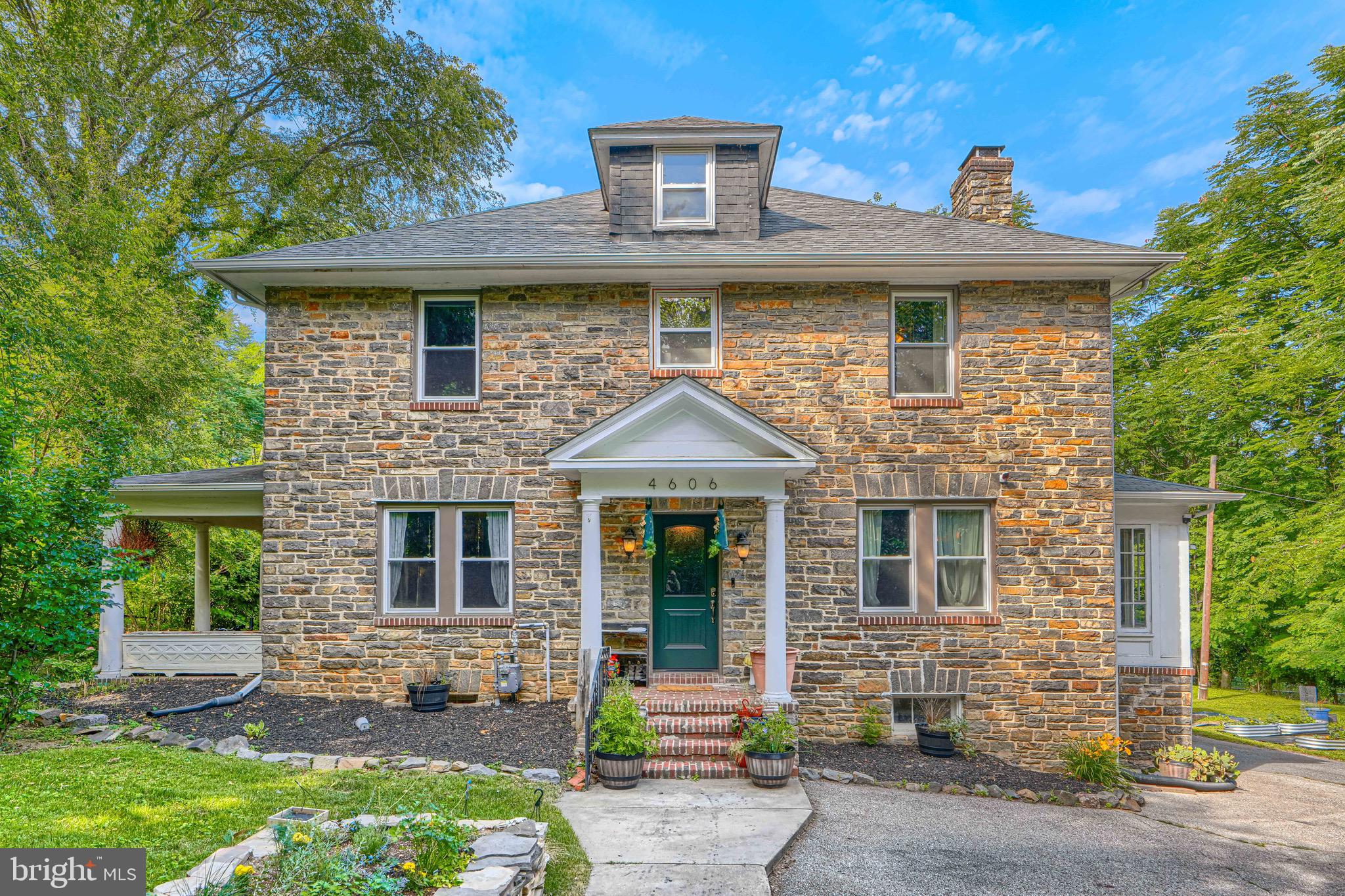 4606 Cedar Garden Road Baltimore, MD 21229 - Photo 3 of 46
