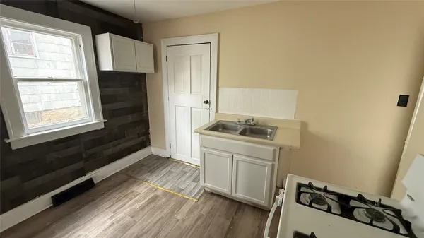 $135,000 | 61 Elizabeth Street, Johnson City, NY 13790