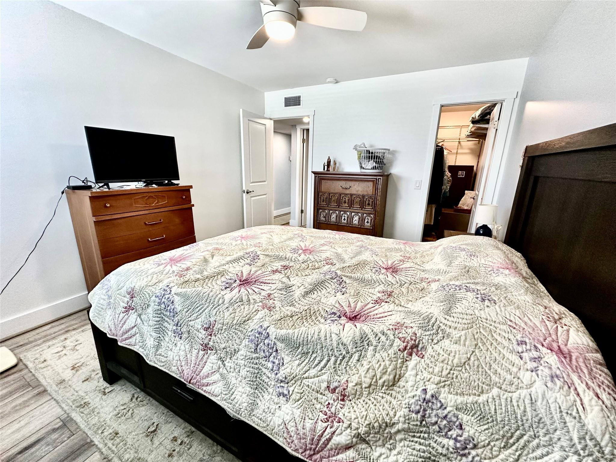 710 Flanders O, Unit 710 Delray Beach, FL 33484 - Photo 15 of 37 Bedroom One