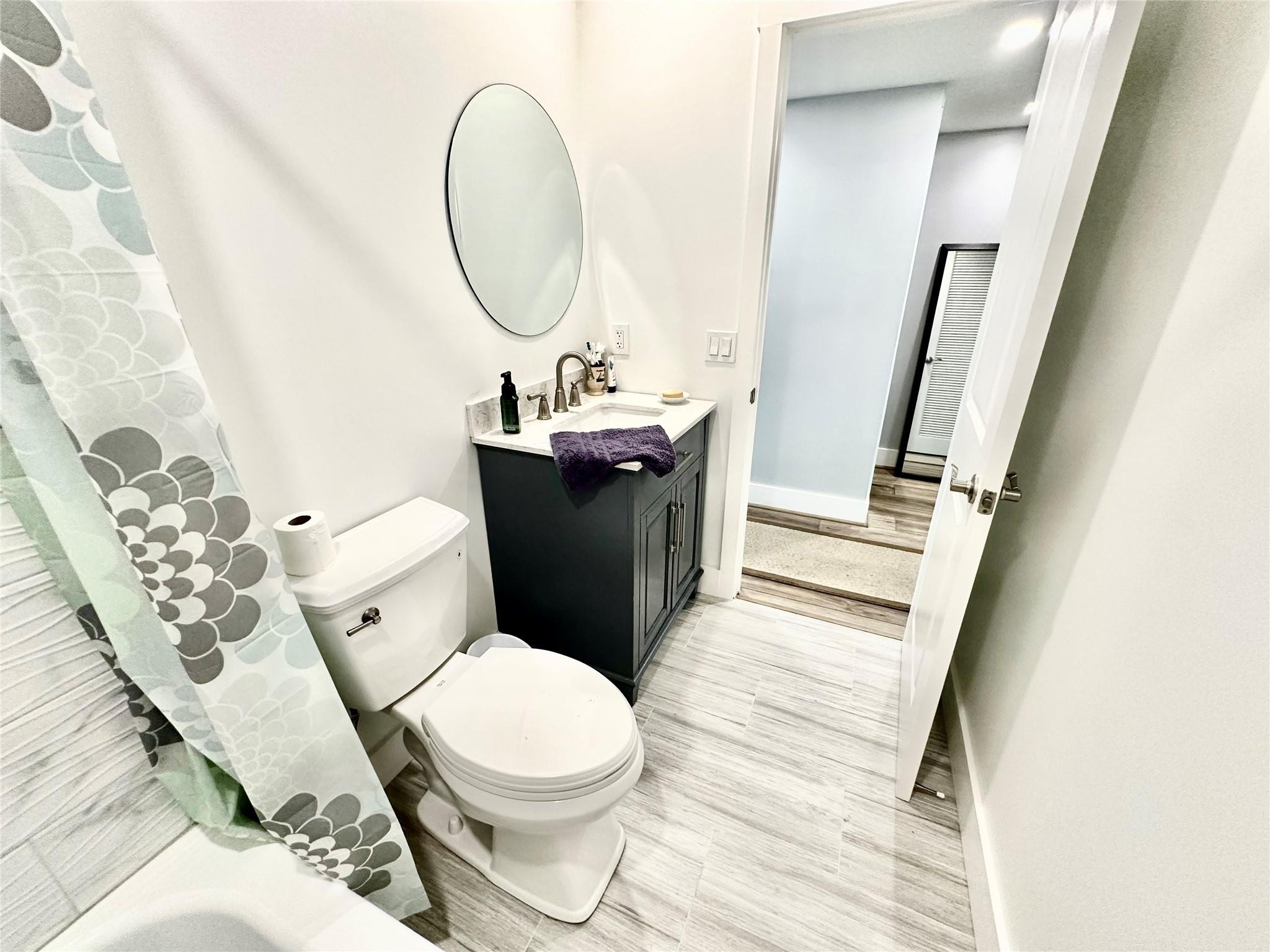 710 Flanders O, Unit 710 Delray Beach, FL 33484 - Photo 22 of 37 Bath Two