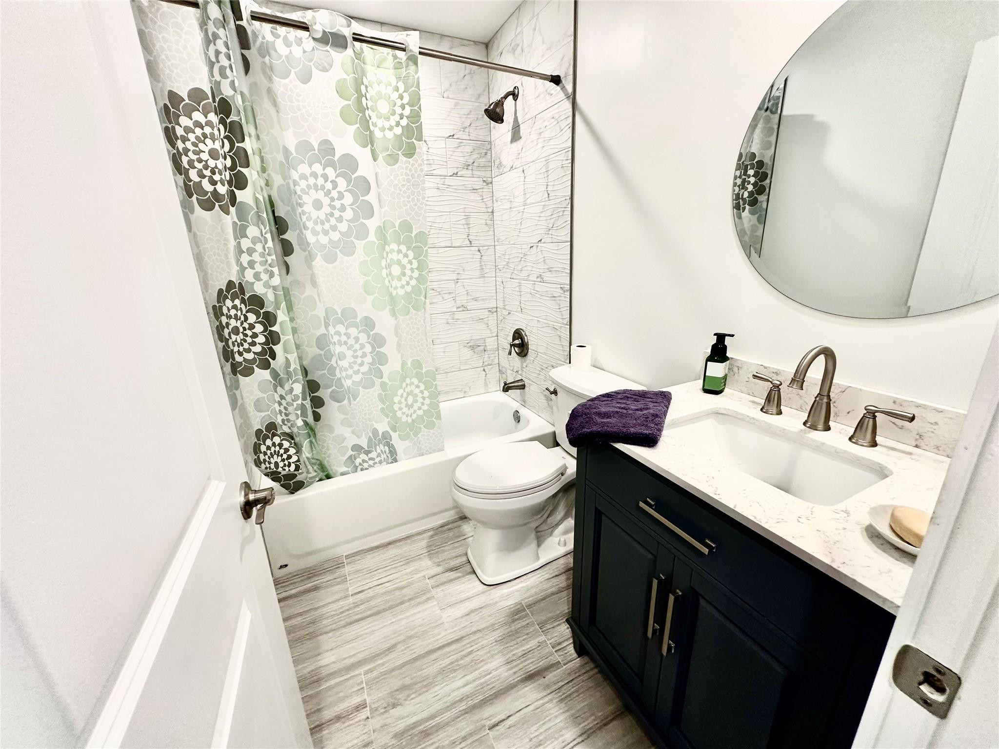 710 Flanders O, Unit 710 Delray Beach, FL 33484 - Photo 23 of 37 Bath Two