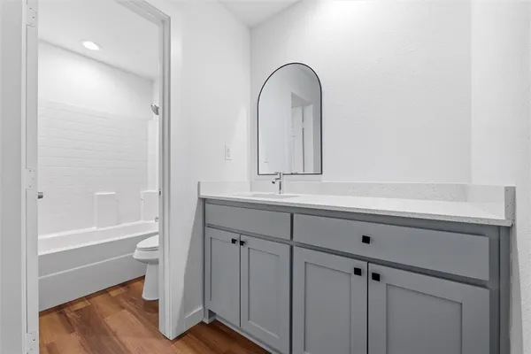 a bathroom with a bathtub