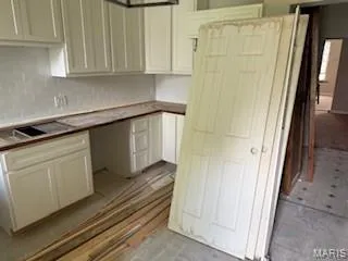 $325,500 | 4439 Oakland Avenue, St. Louis, MO 63110