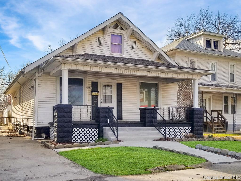 1907 Elizabeth Street Springfield, IL 62702 - Photo 1 of 35