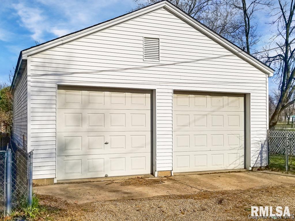 1907 Elizabeth Street Springfield, IL 62702 - Photo 4 of 35