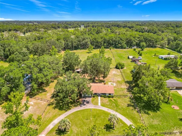 $439,000 | 900 Northeast 165th Street, Citra, FL 32113