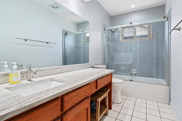 $395,000 | 711 Hinsdale Drive, Arlington, TX 76006