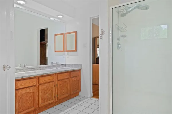 $395,000 | 711 Hinsdale Drive, Arlington, TX 76006