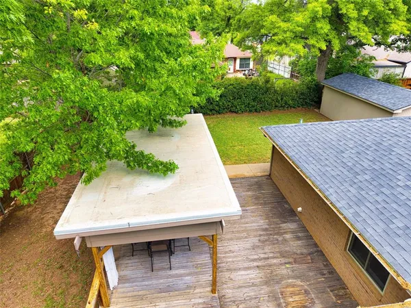 $395,000 | 711 Hinsdale Drive, Arlington, TX 76006