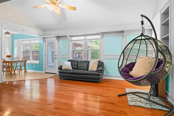 $395,000 | 711 Hinsdale Drive, Arlington, TX 76006