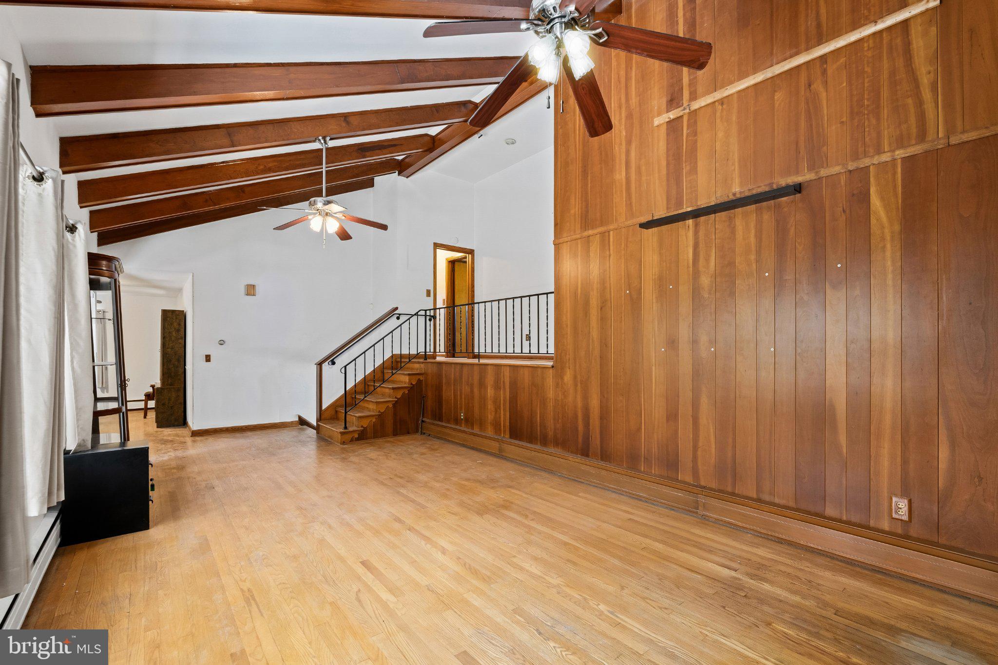 5422 Woodbine Road Woodbine, MD 21797 - Photo 7 of 39 Spacious room with rustic charm.