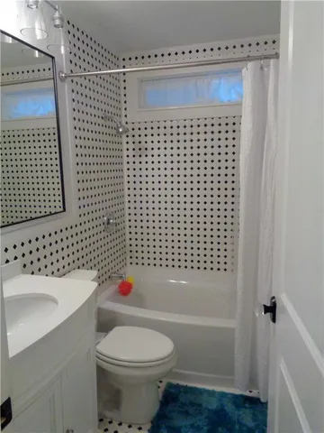 $179,750 | 6824 Laurel Avenue, Raytown, MO 64133