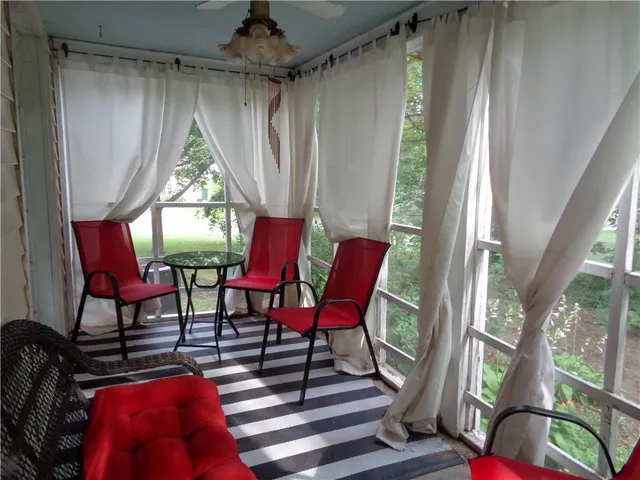 $179,750 | 6824 Laurel Avenue, Raytown, MO 64133