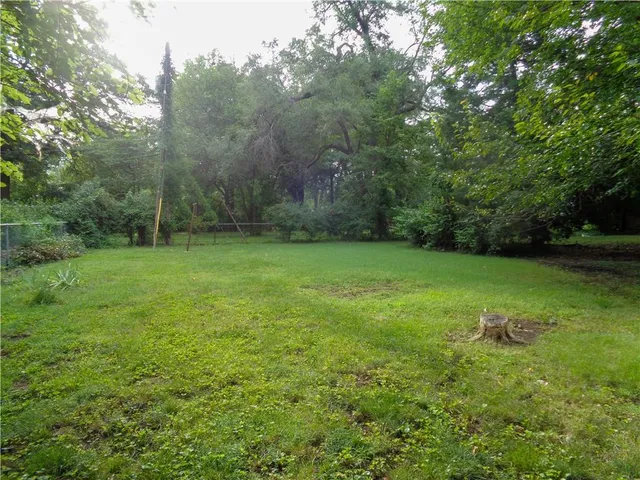 $179,750 | 6824 Laurel Avenue, Raytown, MO 64133