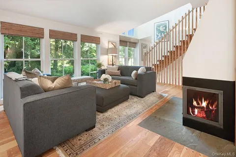 $1,200,000 | 1821 Spring Valley Road, Ossining, NY 10562