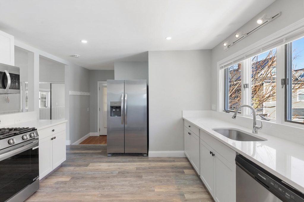 7 Hawthorne Street, Unit 2 Everett, MA 02149 - Photo 3 of 21