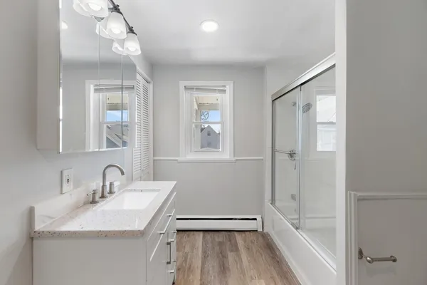 $3,200 | 7 Hawthorne Street, Unit 2, Everett, MA 02149