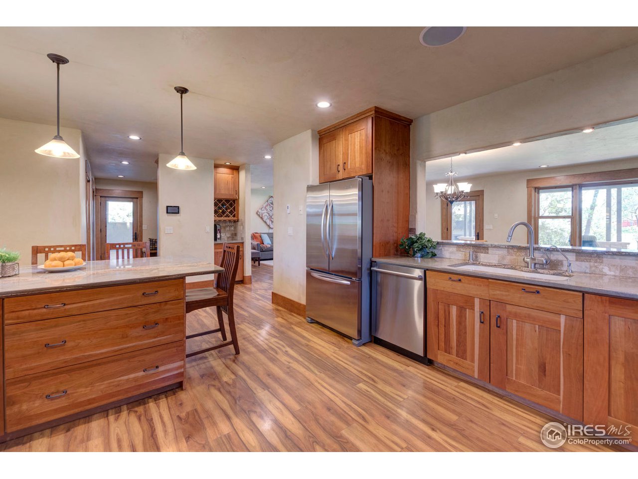 2304 West Prospect Road Fort Collins, CO 80526 - Photo 7 of 39 Breakfast bar
