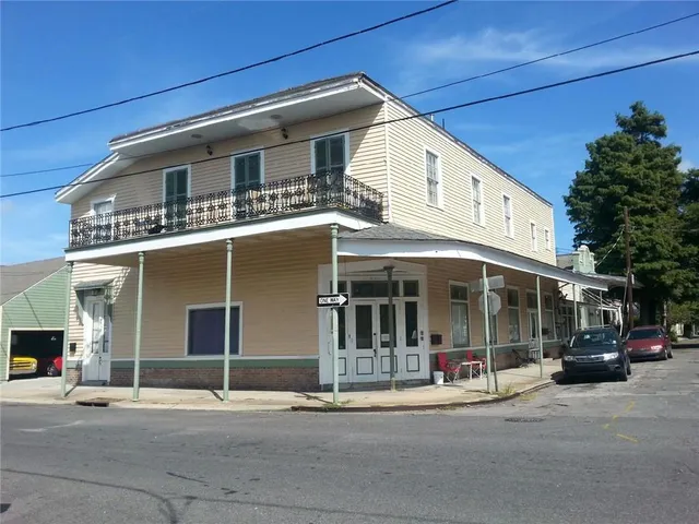 $1,800 | 500 Pelican Avenue, Unit D, New Orleans, LA 70114