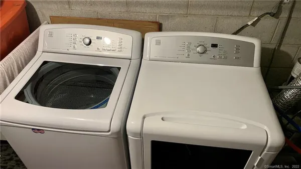 $2,350 | 3 Oakwood Drive, Unit C11, Norwalk, CT 06850