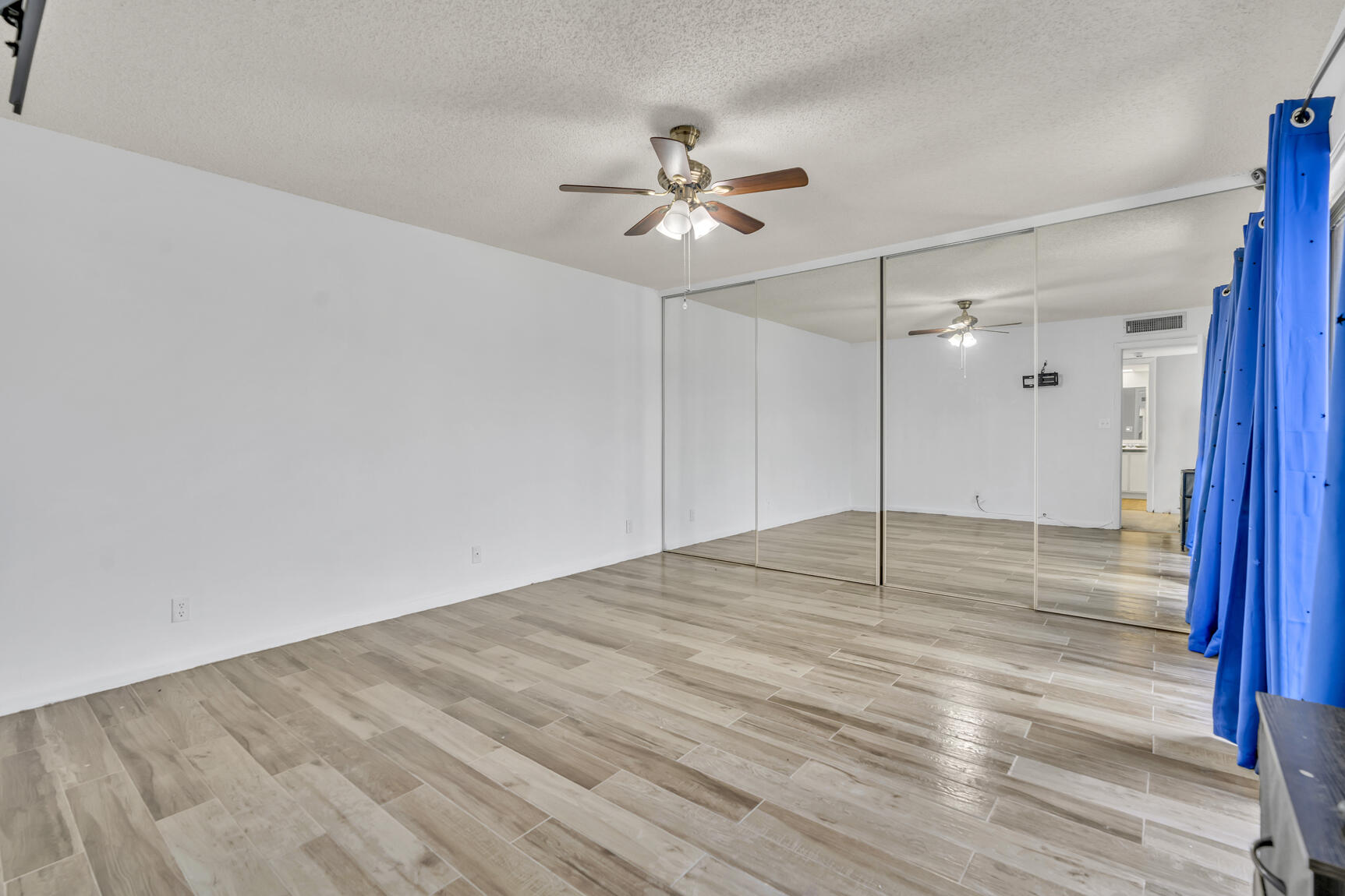 4585 Cherry Road West Palm Beach, FL 33417 - Photo 20 of 40 DSC07566