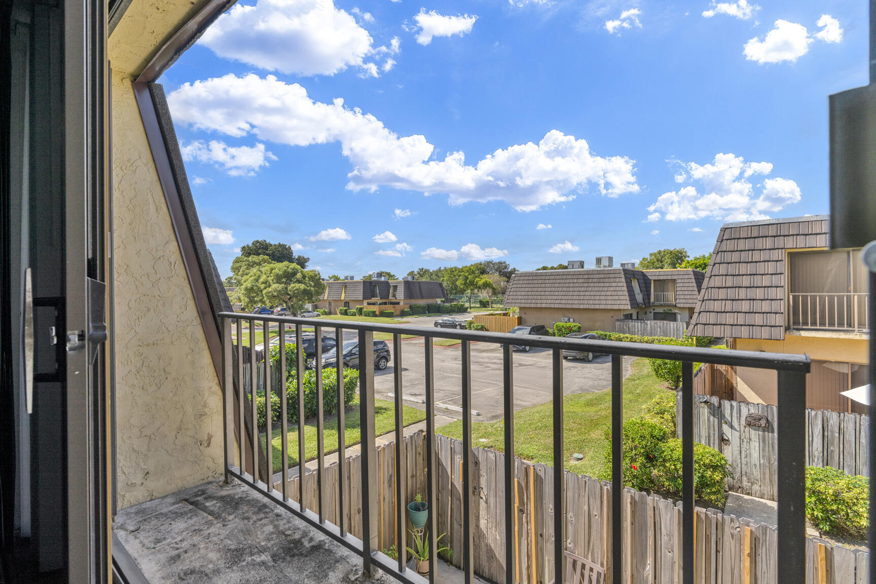 4585 Cherry Road West Palm Beach, FL 33417 - Photo 31 of 40 DSC07586