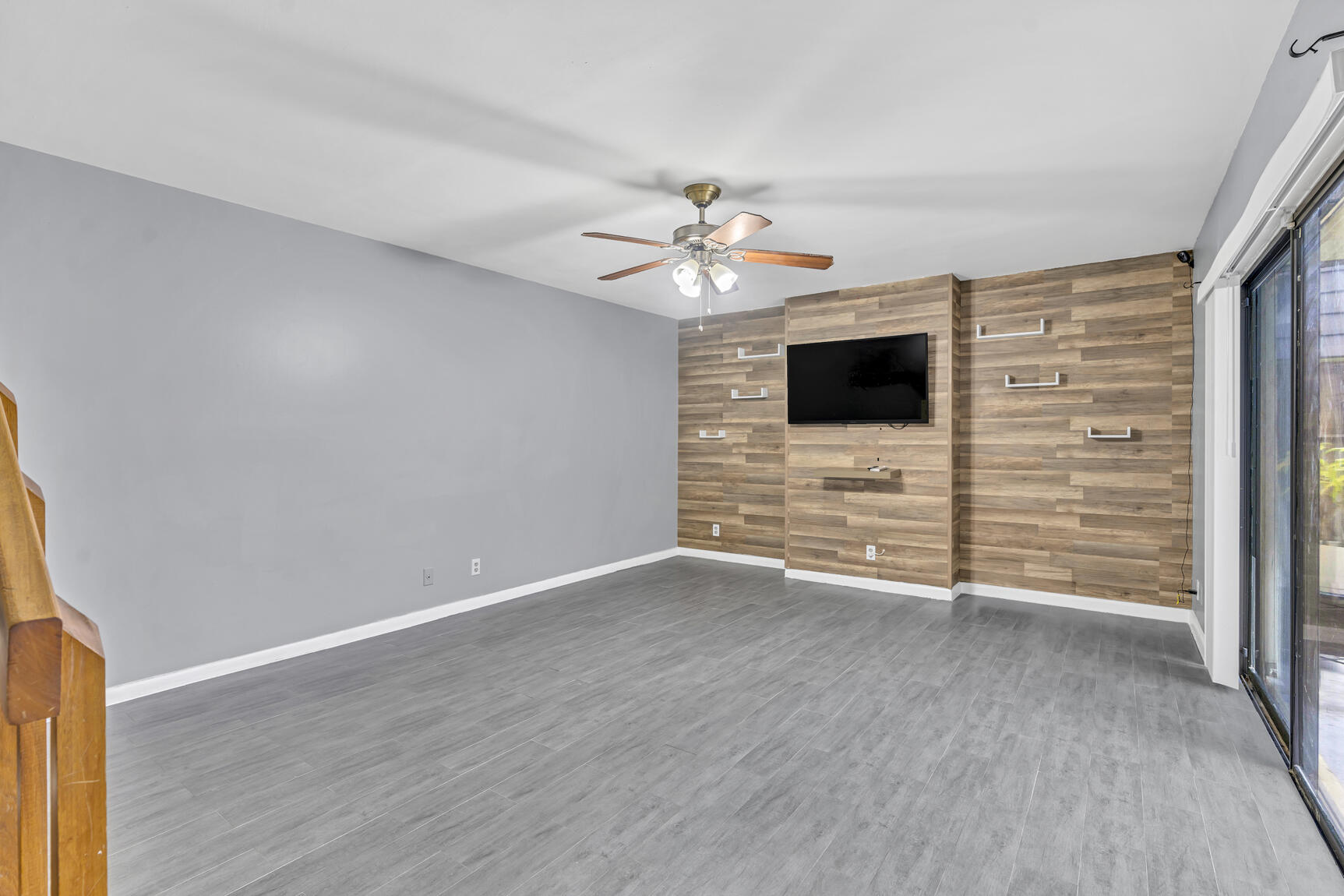 4585 Cherry Road West Palm Beach, FL 33417 - Photo 4 of 40 DSC07389