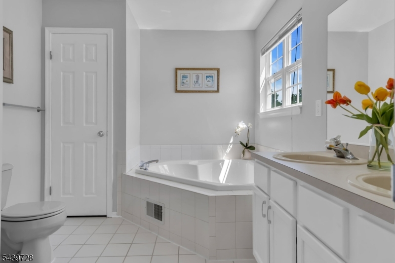 17 O Keefe Road Bridgewater, NJ 08807 - Photo 30 of 49