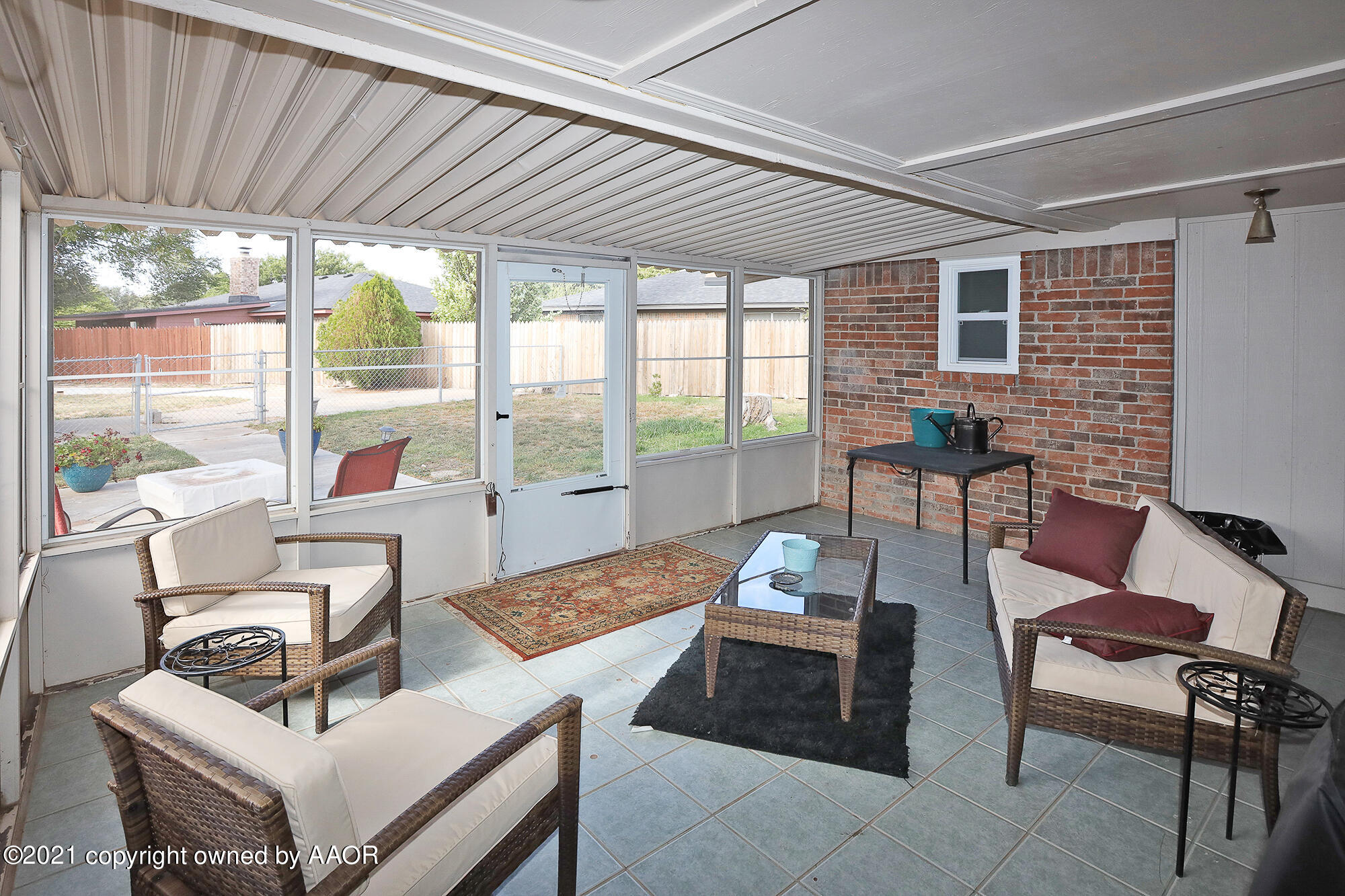 5706 Hillside Road Amarillo, TX 79109 - Photo 13 of 30 Sunroom